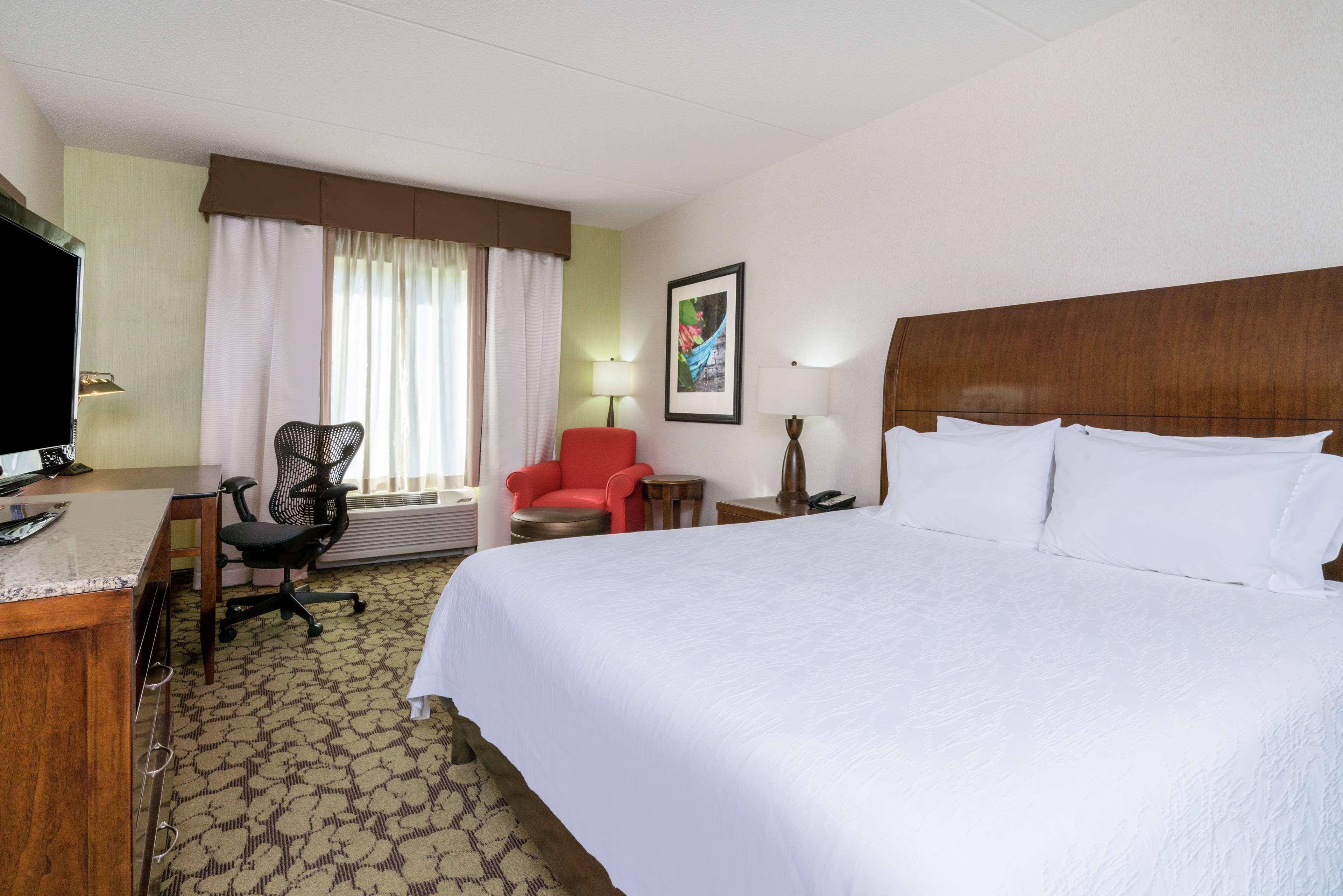 Hilton Garden Inn Valley Forge/Oaks Exteriör bild