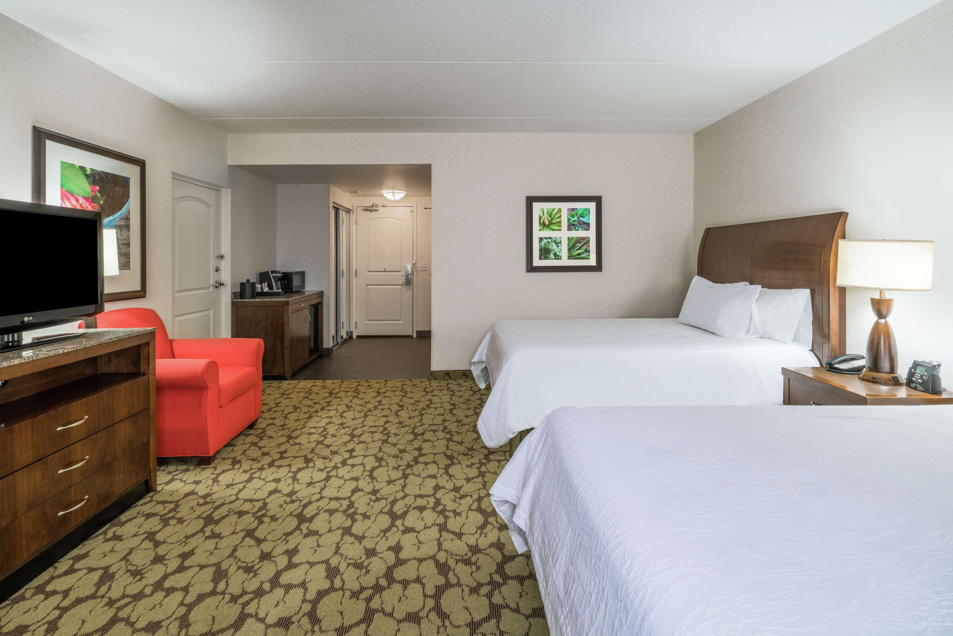 Hilton Garden Inn Valley Forge/Oaks Exteriör bild