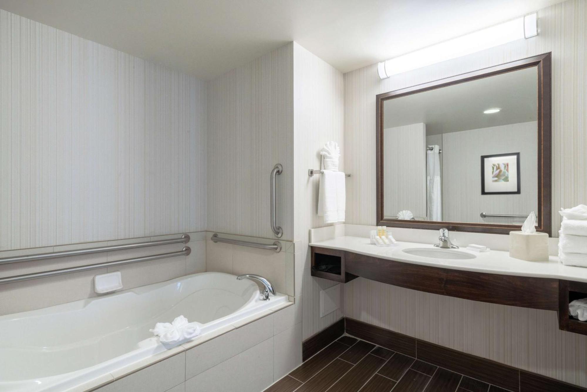 Hilton Garden Inn Valley Forge/Oaks Exteriör bild