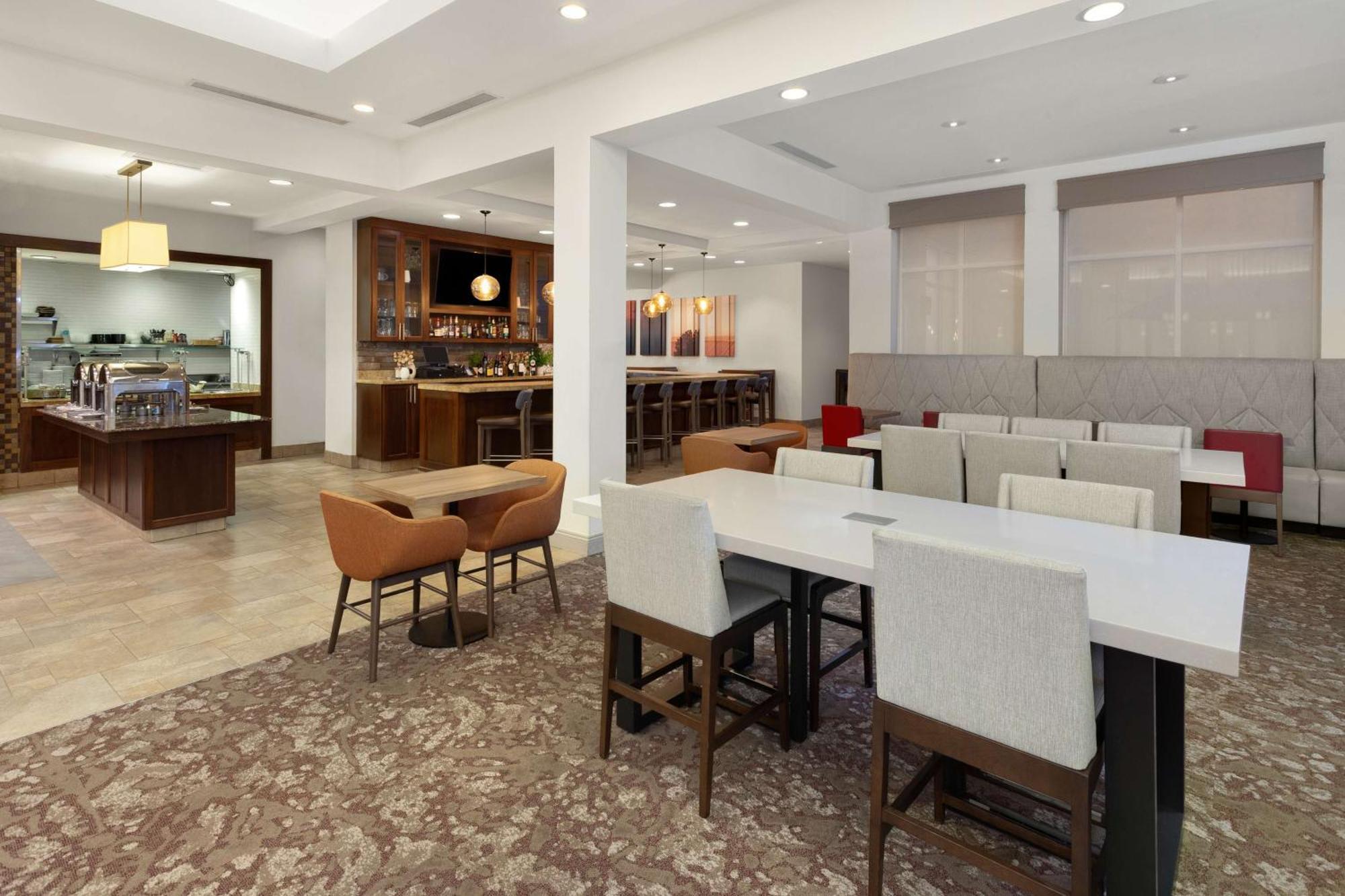 Hilton Garden Inn Valley Forge/Oaks Exteriör bild