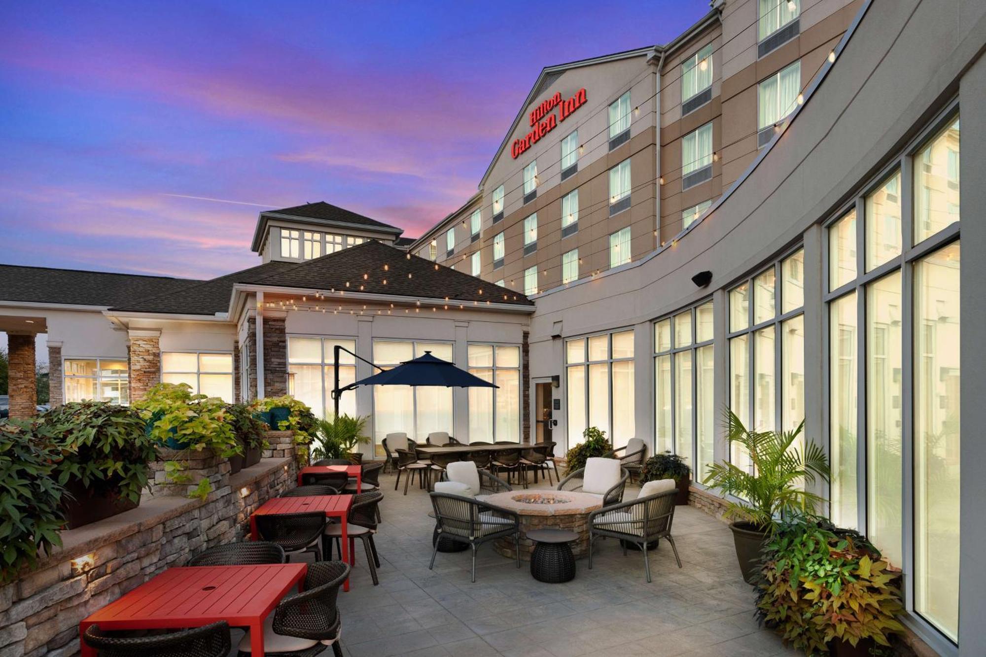 Hilton Garden Inn Valley Forge/Oaks Exteriör bild