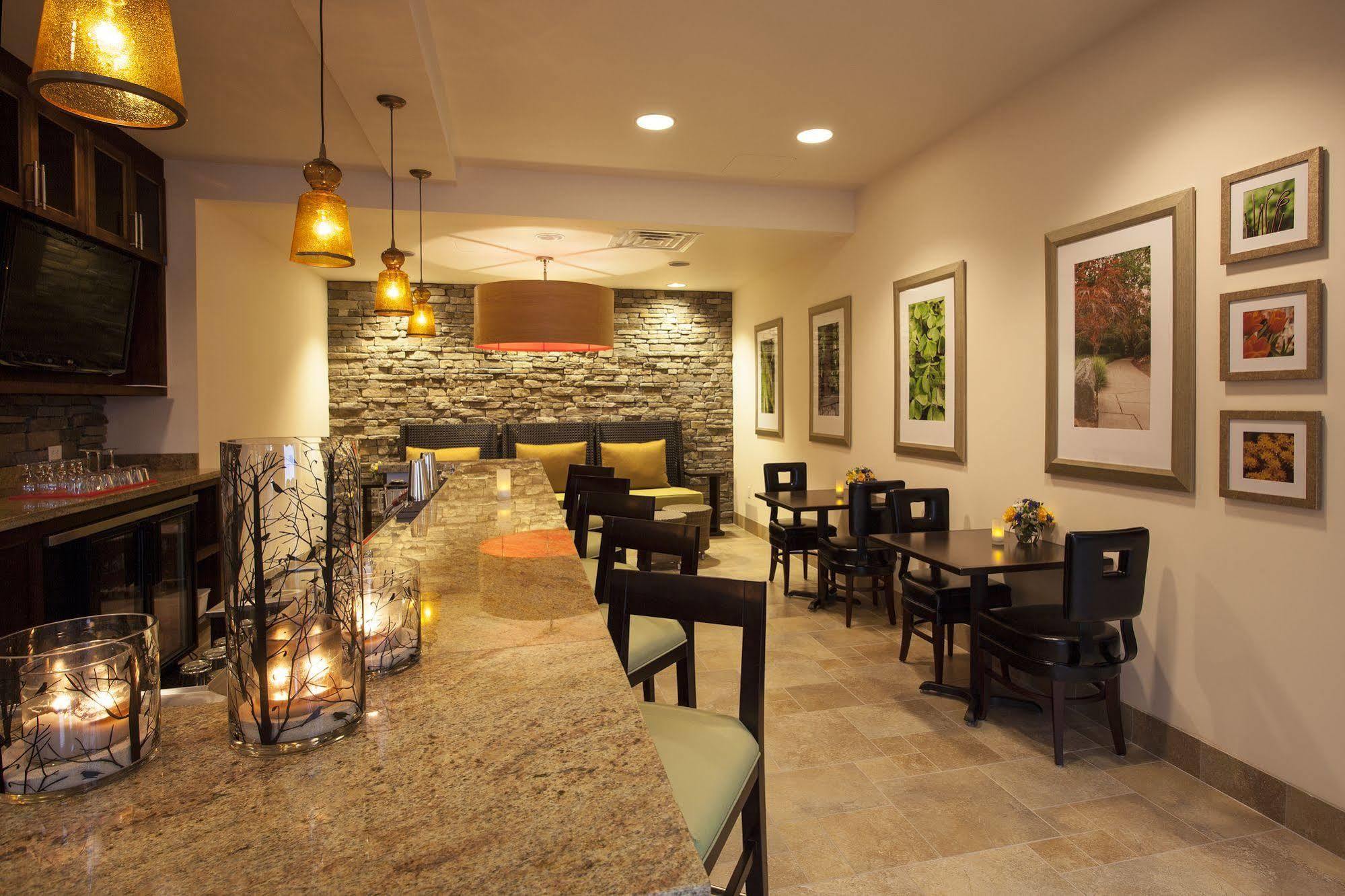 Hilton Garden Inn Valley Forge/Oaks Exteriör bild
