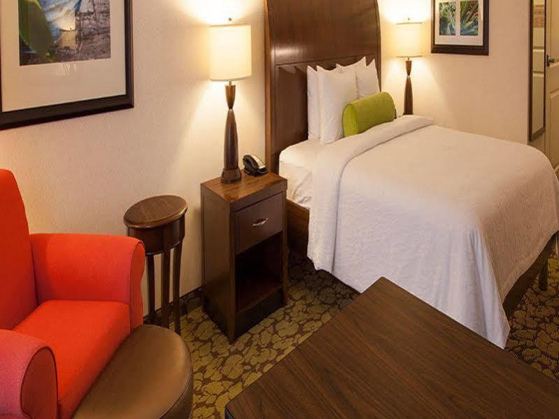 Hilton Garden Inn Valley Forge/Oaks Exteriör bild
